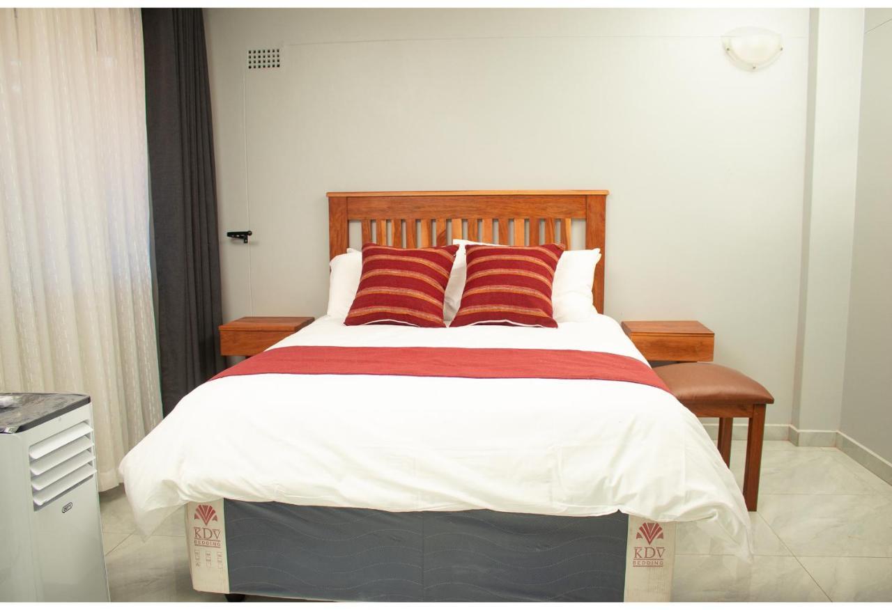 R Executive Apartments Harare Exterior foto