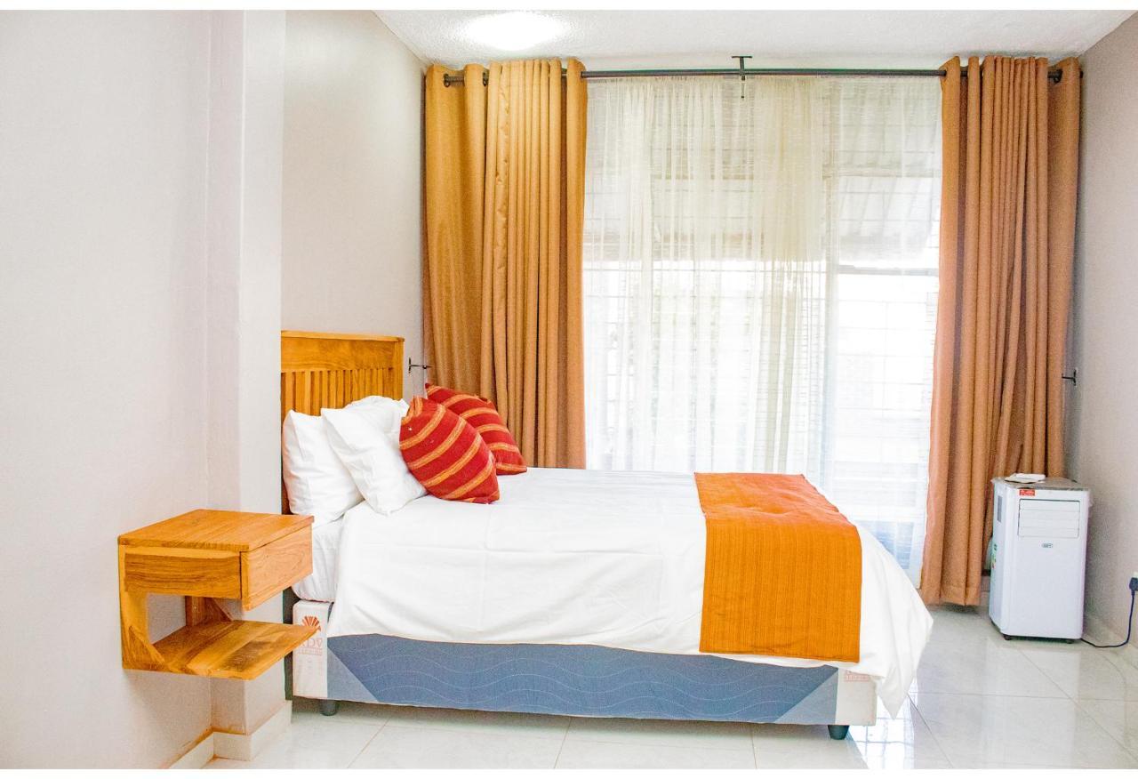 R Executive Apartments Harare Exterior foto